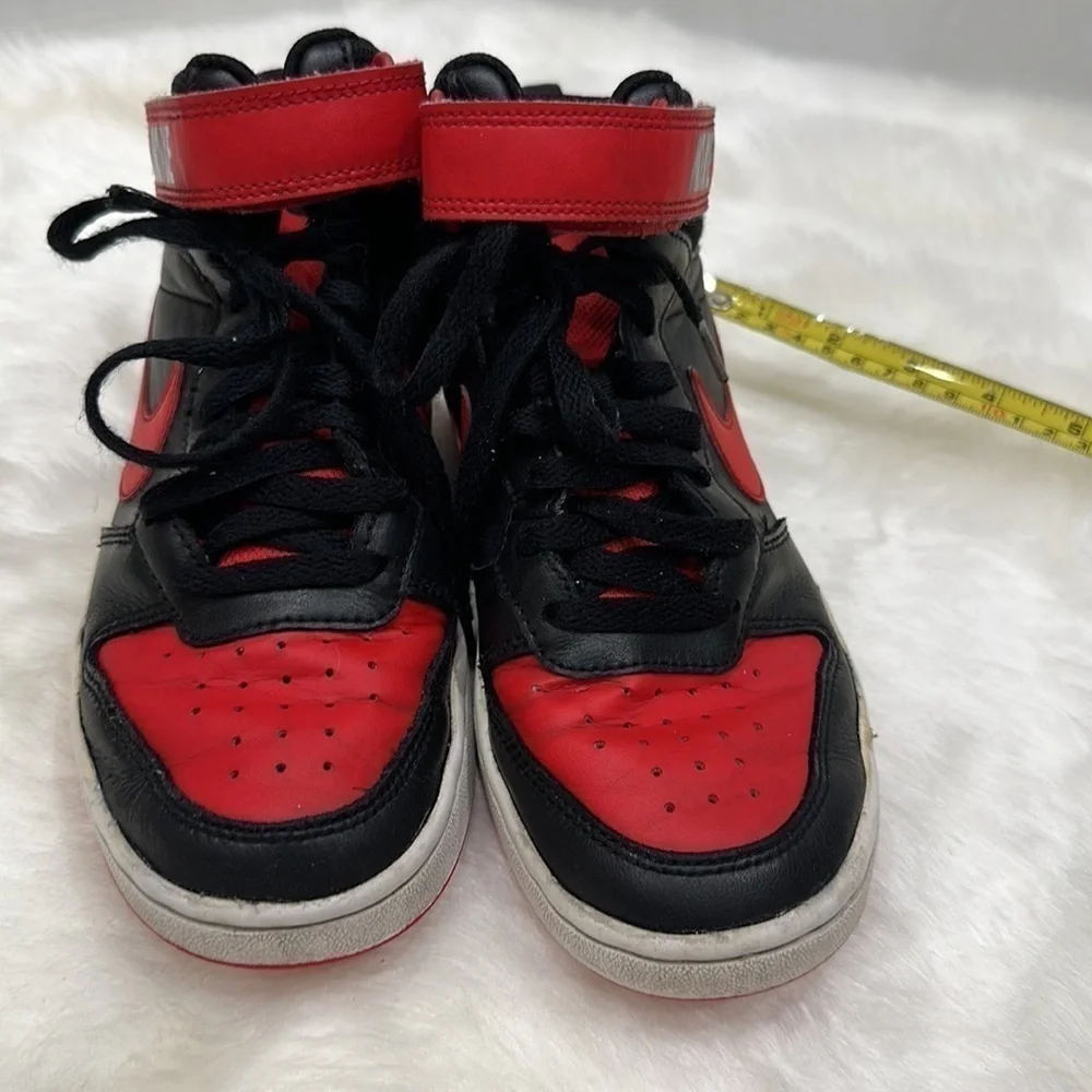 Nike Court Borough Mid 2 Grade School Kids' Shoes in Size 4.5Y
